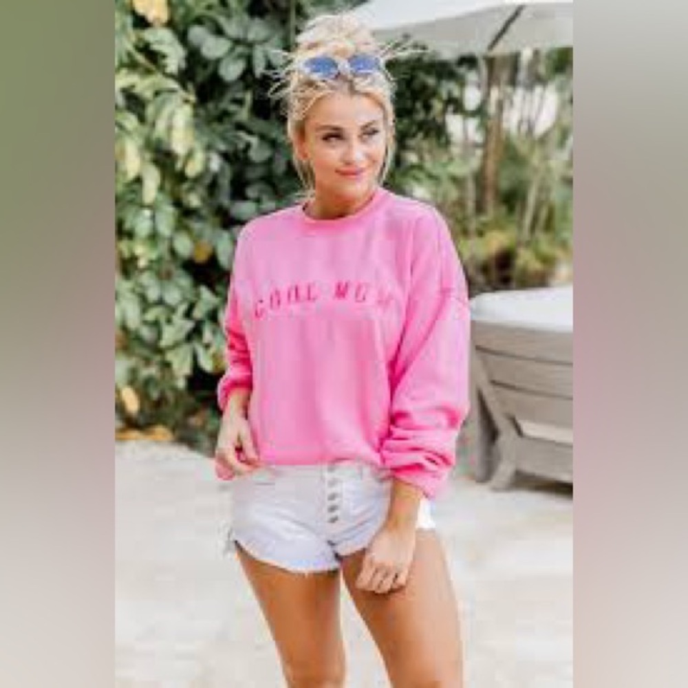 Pink Lily “Cool Mom” Embroidered Sweatshirt. Size Large.